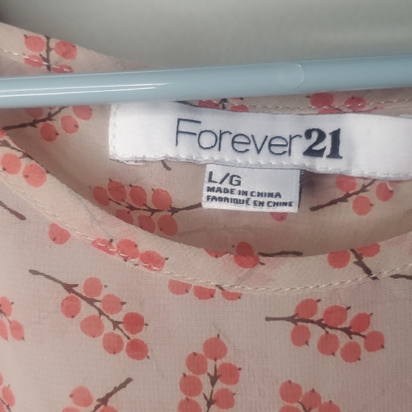 Sheer Floral Top - Picture 3 of 4